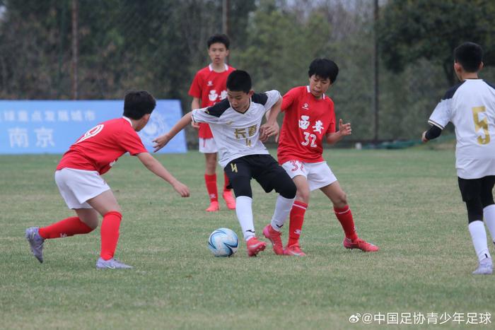 中国足球联赛精彩瞬间集锦一览 中国足球联赛精彩瞬间集锦一览