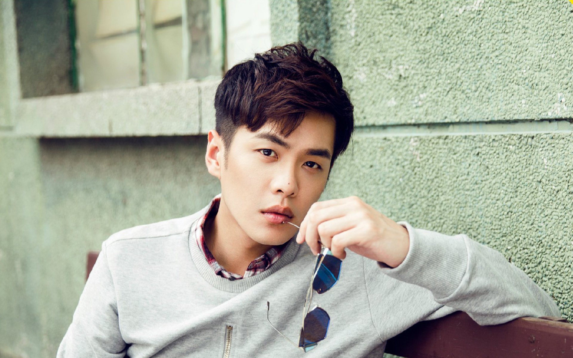 库里复出勇士主场大胜雷霆,库里复出比赛