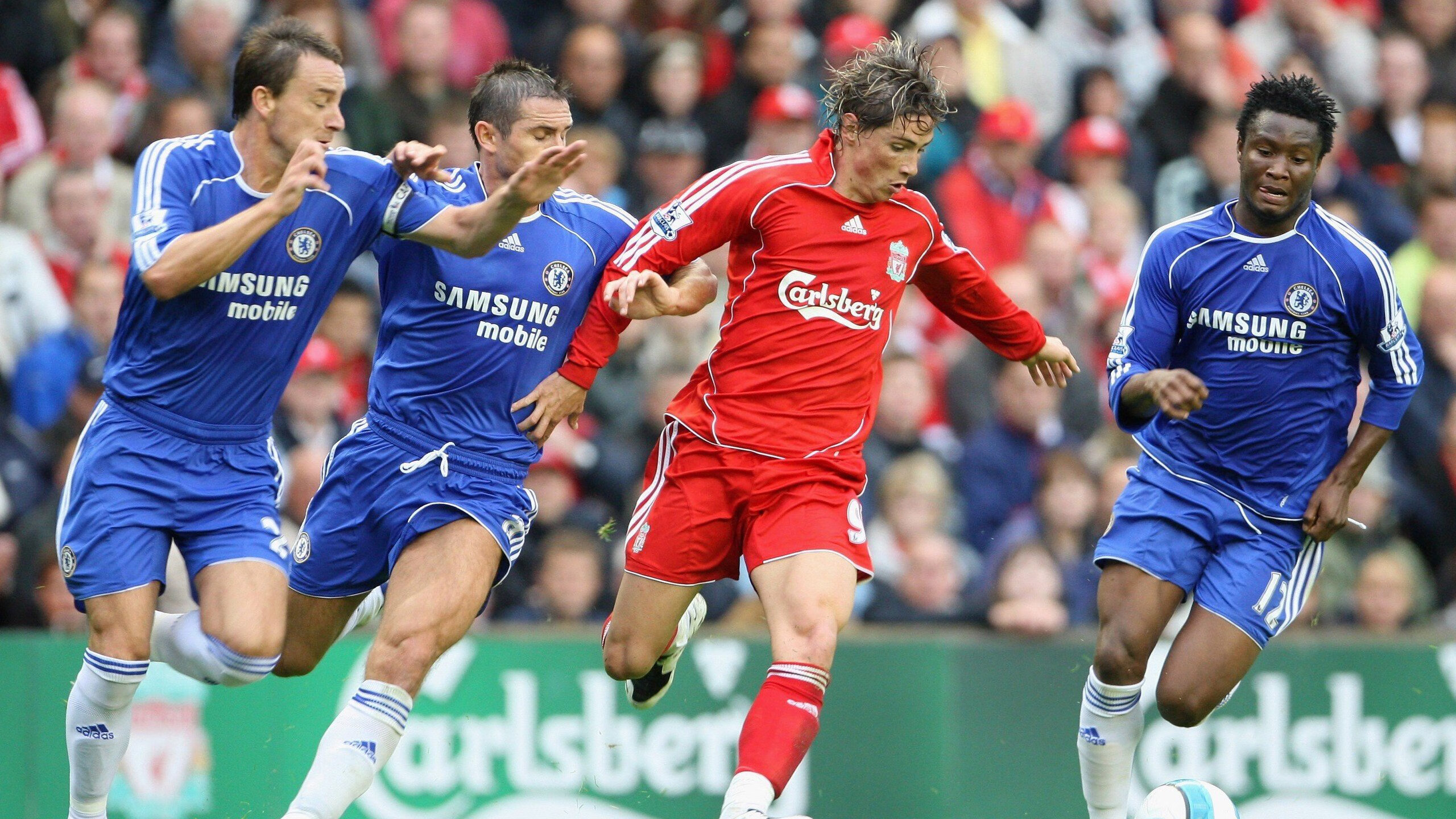 芝加哥之战：斯托亚科维奇在关键时刻，一记“贴地飞行”扣篮震撼全场！